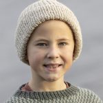 Grå