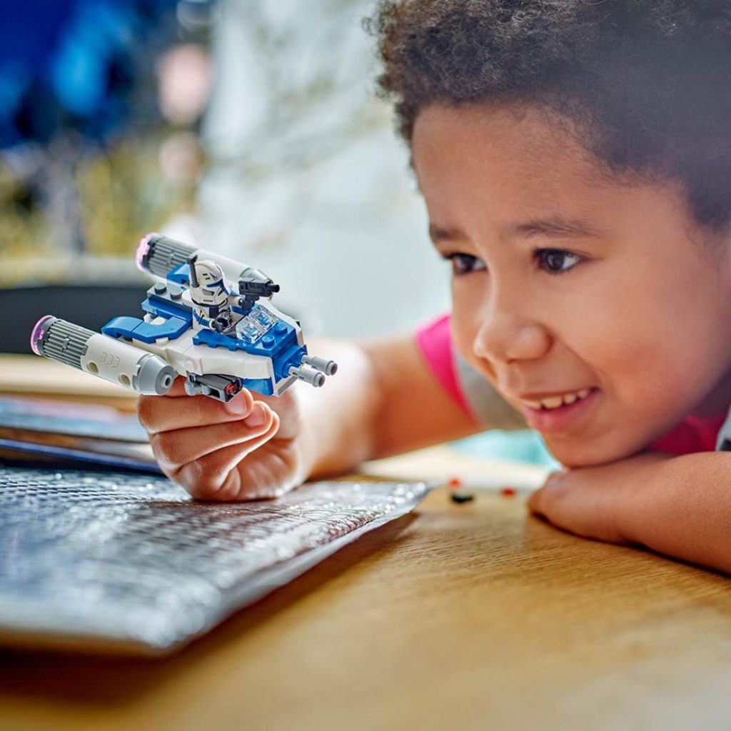 Lego y-wing-mikrojageren til captain rex