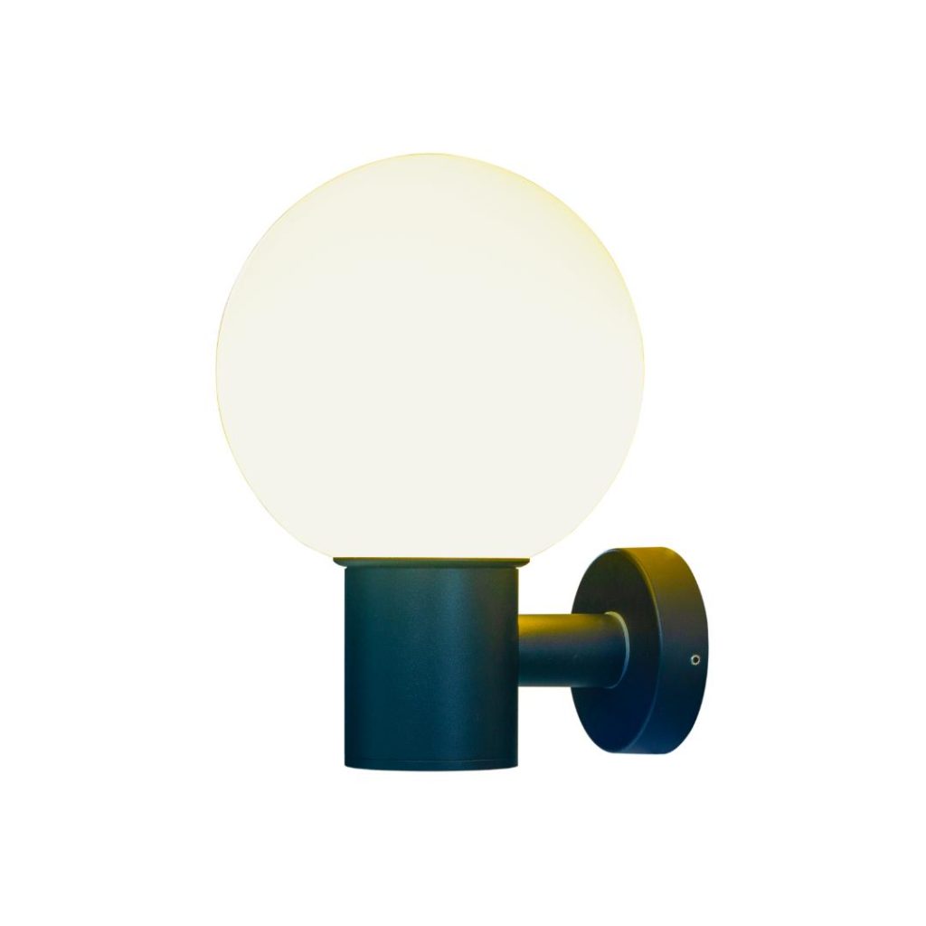 Saltvik vegglampe ute svart/hvit ip44 e2